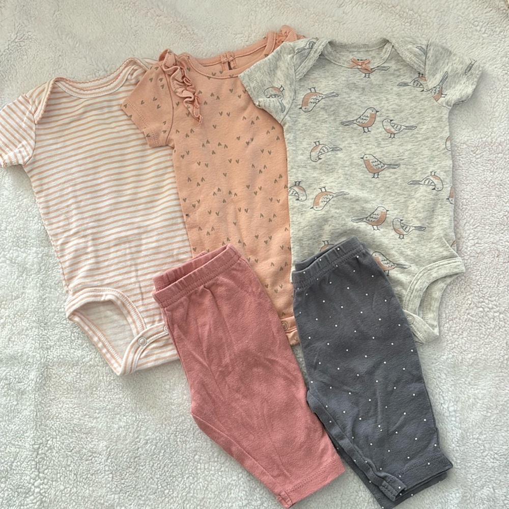 Baby clothes, onesies sets, baby bundle cloths, 0-3months